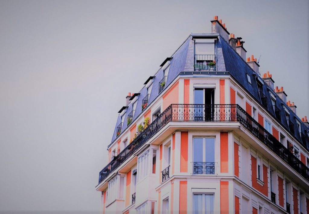 Gratade explique comment acheter un bien immobilier en France